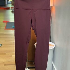 Women’s Lululemon Maroon Leggings  - Sz 10. 25”